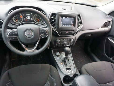 Used 2021 Jeep Cherokee Latitude image 6