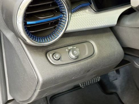 New 2026 Chevrolet Trax LT w/ Driver Confidence Package image 11