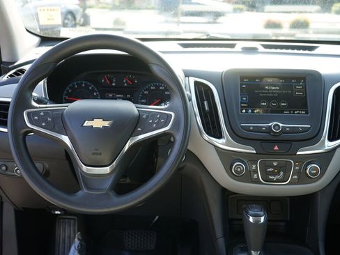 Used 2019 Chevrolet Equinox LS w/ LS Convenience Package AWD/4WD image 21