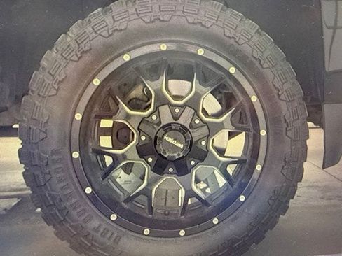 Used 2019 Chevrolet Silverado 2500 High Country w/ Duramax Plus Package AWD/4WD image 10