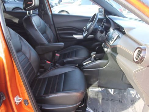 Used 2019 Nissan Kicks SR w/ SR Premium Package image 20