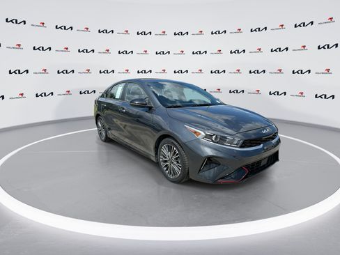 Used 2023 Kia Forte GT-Line w/ GT-Line Premium Package FWD image 2