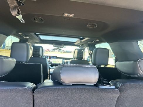 New 2026 Ford Expedition Platinum image 25