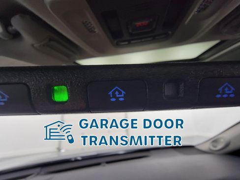 Used 2018 Toyota Camry XSE FWD image 29