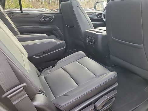 Used 2023 Chevrolet Tahoe Z71 w/ Luxury Package image 14