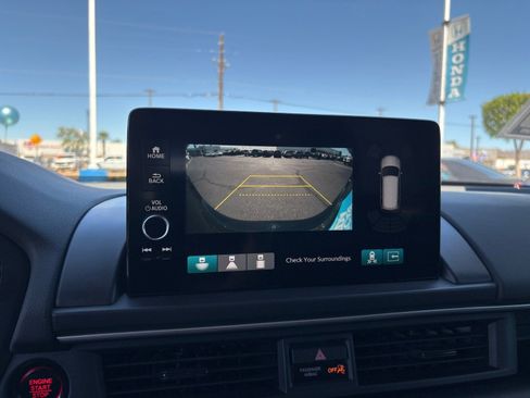 Used 2023 Honda Pilot Touring image 25