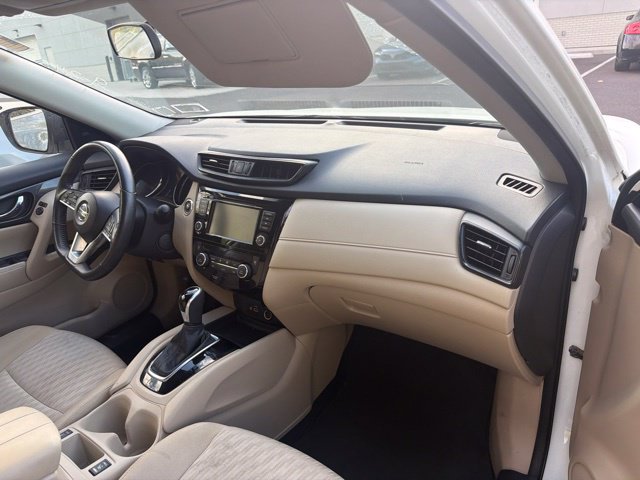 Used 2018 Nissan Rogue SV w/ Premium Package AWD/4WD image 21