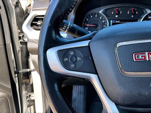 Used 2019 GMC Acadia SLT FWD image 18