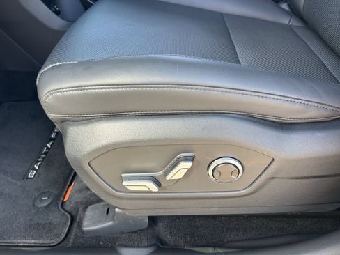 Used 2026 Hyundai Santa Fe SEL AWD/4WD image 30