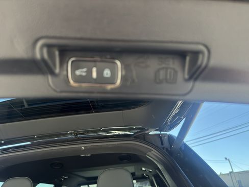 Used 2022 Ford Explorer Timberline image 21