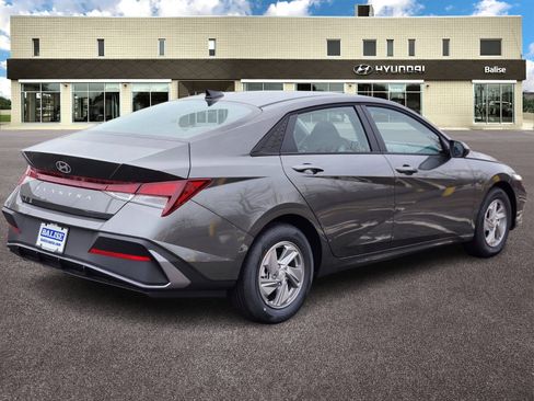 New 2026 Hyundai Elantra SE w/ Cargo Package FWD image 3
