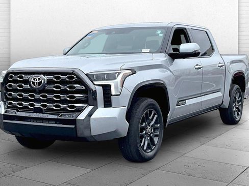 Used 2024 Toyota Tundra Platinum AWD/4WD image 12