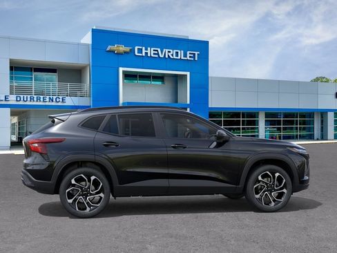 New 2026 Chevrolet Trax RS w/ Driver Confidence Package FWD image 5