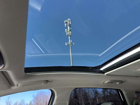 Used 2023 Kia Sportage SX image 19