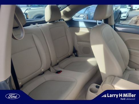 Used 2013 Volkswagen Beetle 2.5 image 18