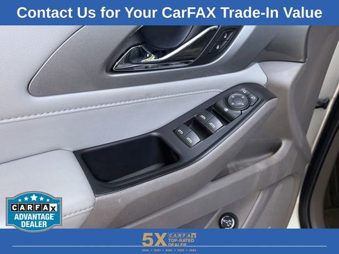 Used 2020 Chevrolet Traverse LT w/ LT Premium Package FWD image 28