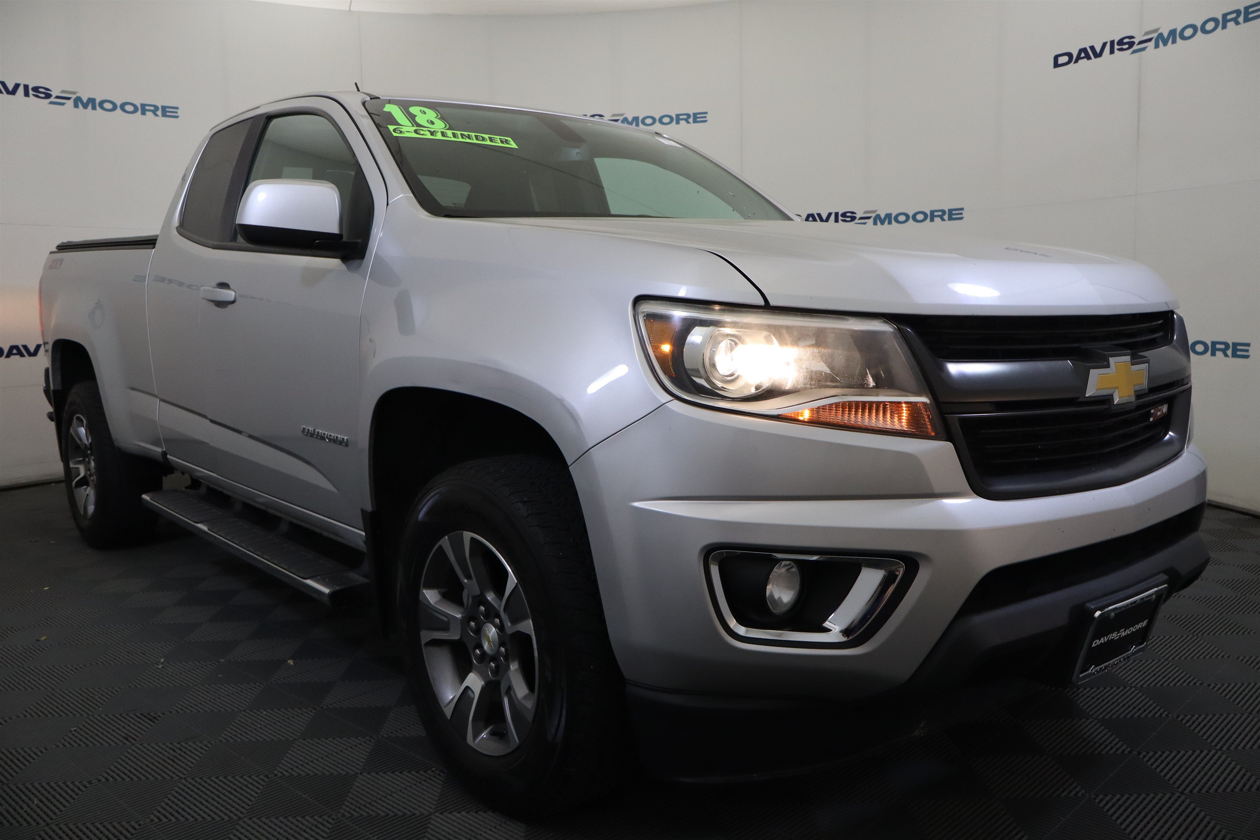 Used 2018 Chevrolet Colorado Z71 AWD/4WD image 3