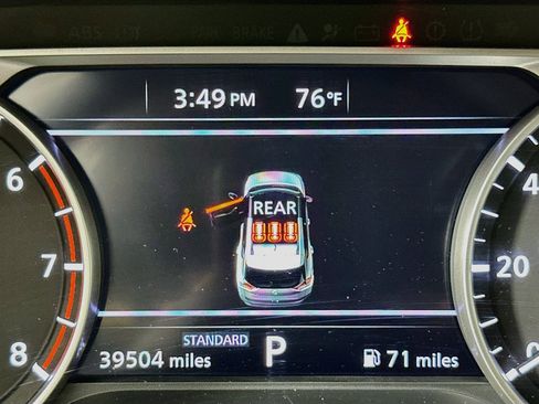 Used 2023 Nissan Rogue SV FWD image 19