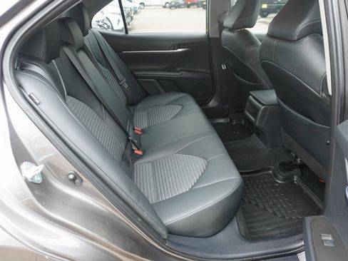 Used 2023 Toyota Camry SE image 21