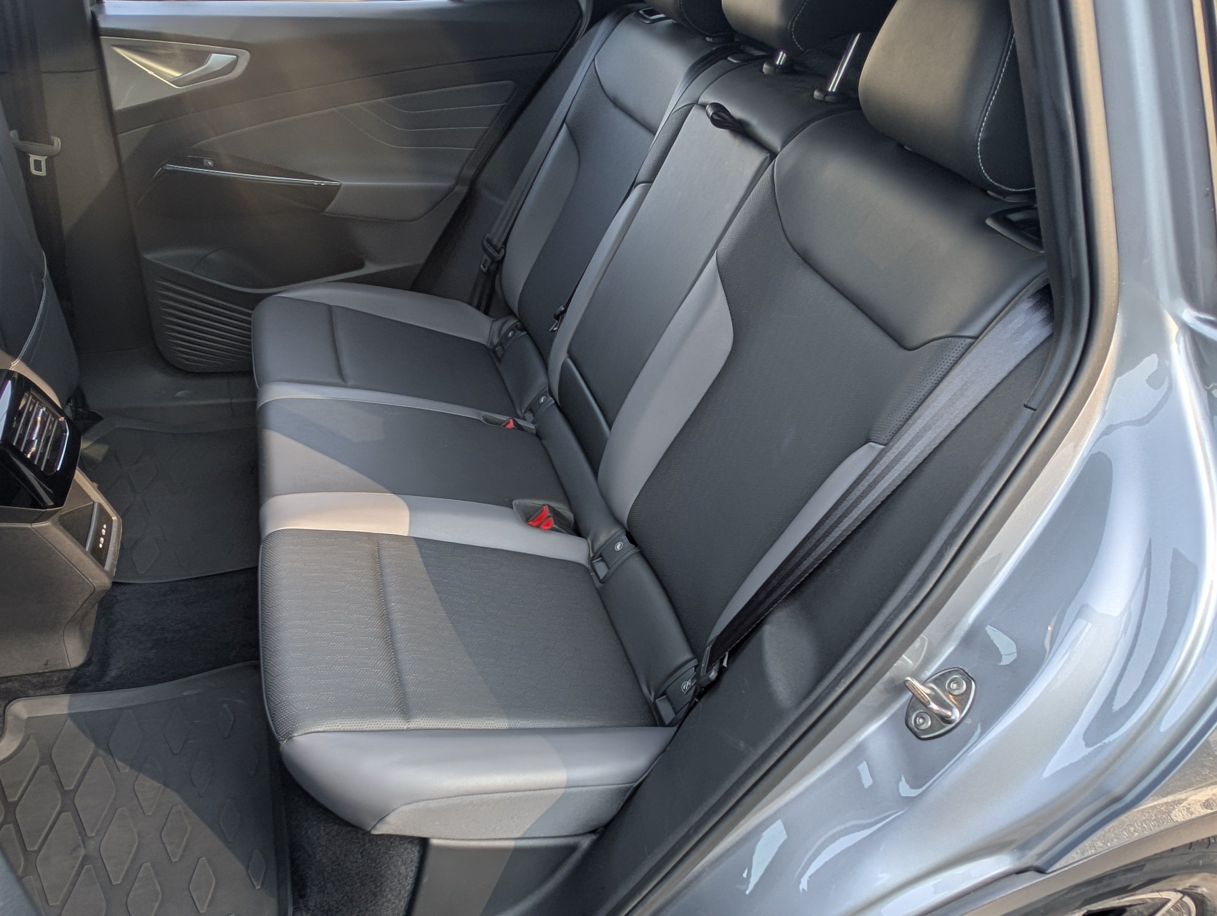 Used 2023 Volkswagen ID.4 S RWD image 18