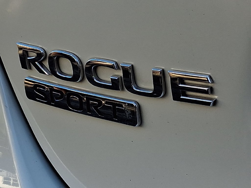 Used 2019 Nissan Rogue Sport SV AWD/4WD image 33