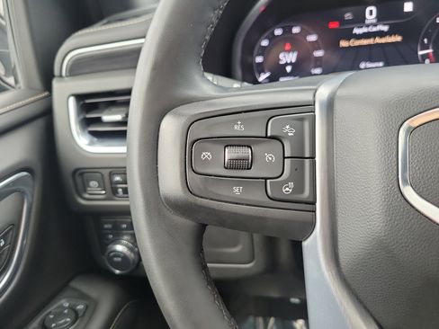 Used 2023 GMC Yukon XL SLT w/ SLT Premium Package AWD/4WD image 21