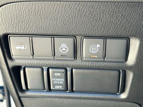 Used 2024 Nissan Armada SL w/ Captain's Chairs Package RWD image 20