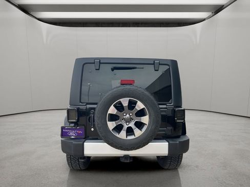 Used 2014 Jeep Wrangler Unlimited Sahara w/ Connectivity Group image 4