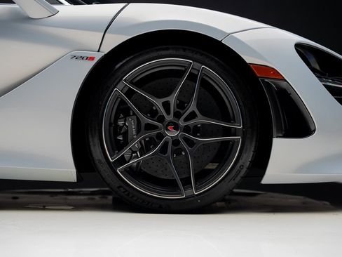 Used 2018 McLaren 720S image 39
