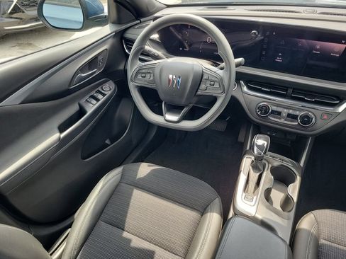 Used 2025 Buick Envista Preferred FWD image 13