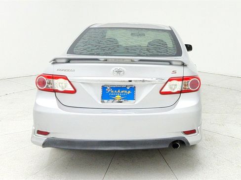 Used 2013 Toyota Corolla S image 7