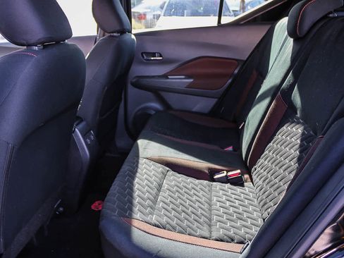 Used 2021 Nissan Kicks SR image 12