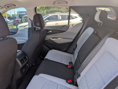 Used 2023 Chevrolet Equinox LS w/ LS Convenience Package FWD image 14
