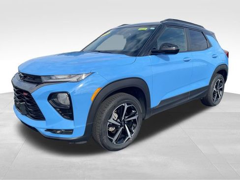 Used 2023 Chevrolet TrailBlazer RS w/ Sun and Liftgate Package AWD/4WD image 1