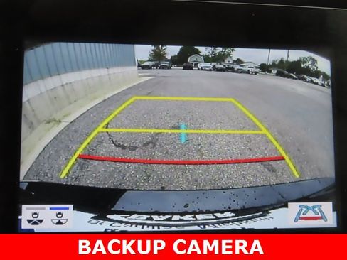 Used 2023 Toyota Camry LE image 4