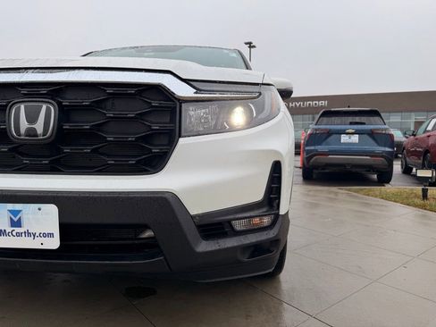 Used 2025 Honda Passport EX-L image 10