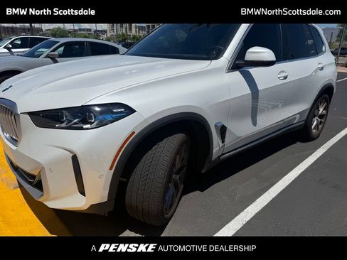 Used 2024 BMW X5 xDrive40i w/ Premium Package AWD/4WD image 1