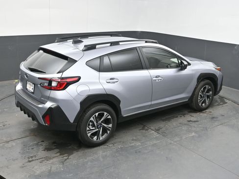 Used 2025 Subaru Crosstrek 2.0i Premium w/ Crosstrek Mirror Package image 37