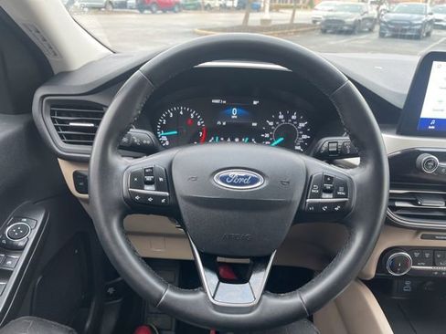 Used 2022 Ford Escape SE w/ Convenience Package image 30