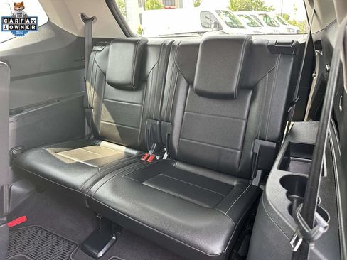 Used 2023 Volkswagen Atlas SE AWD/4WD image 12