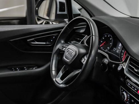 Used 2017 Audi Q7 3.0T Premium Plus w/ Premium Plus Package AWD/4WD image 17
