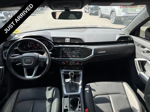 Used 2024 Audi Q3 2.0T Premium w/ Convenience Package AWD/4WD image 7