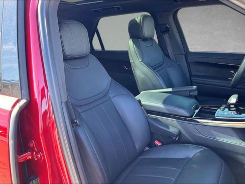 Used 2023 Land Rover Range Rover Sport SE Dynamic image 7
