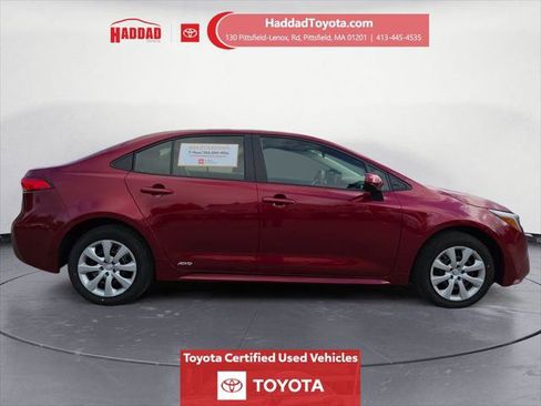 Certified 2026 Toyota Corolla LE AWD/4WD image 7