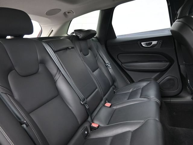 Used 2023 Volvo XC60 B5 Ultimate w/ Climate Package FWD image 33