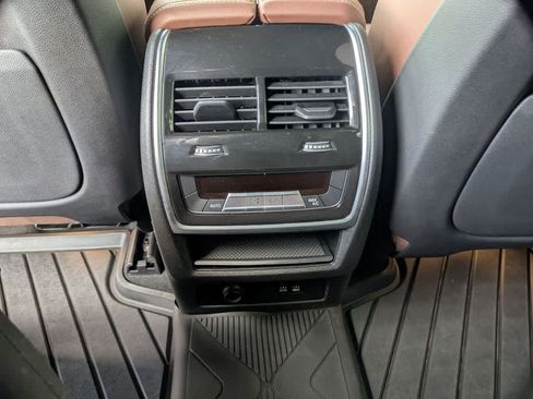 Used 2025 BMW X5 xDrive50e w/ Premium Package AWD/4WD image 20
