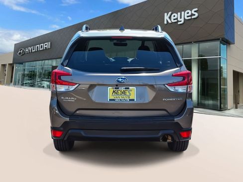 Used 2020 Subaru Forester Premium AWD/4WD image 6