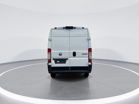 Used 2026 RAM ProMaster 2500 w/ Convenience Group FWD image 8