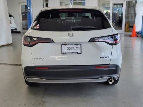 Used 2024 Honda HR-V Sport image 16