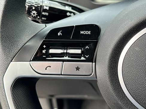 Certified 2025 Hyundai Elantra Hybrid FWD image 24